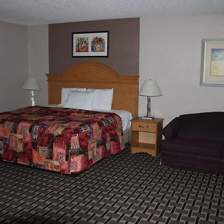 Coratel Inn And Suites Maple Grove Room photo